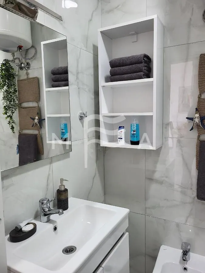 Hotel Pista Kosova 875 Durrës
